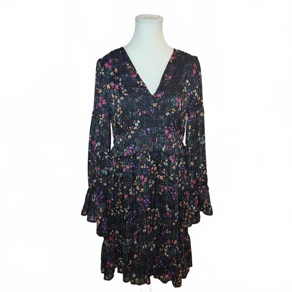 Riley & Rae Dresses & Skirts - Riley & Rae Women's Long Sleeve Black Floral Dress Size 6